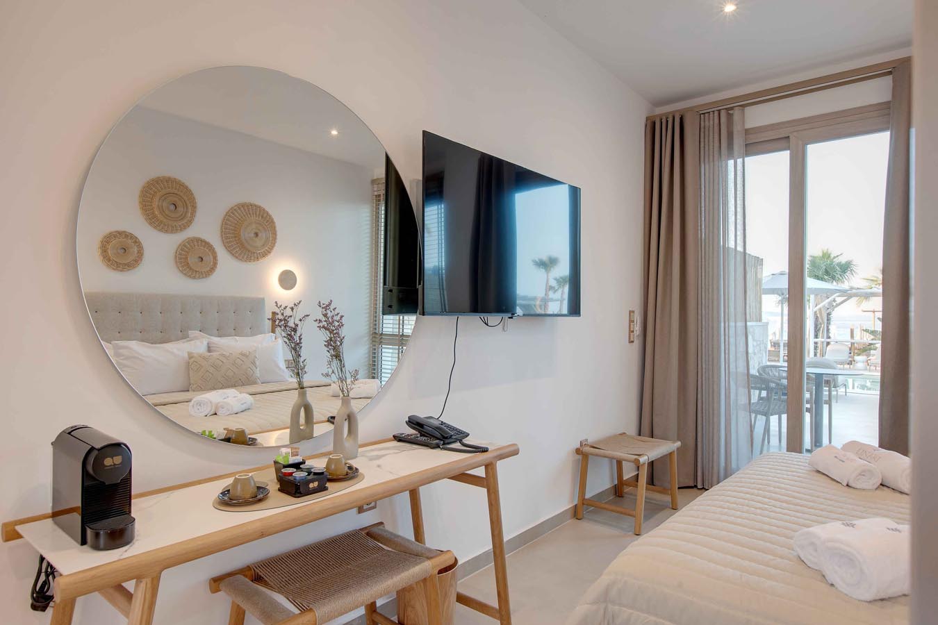 Tiara Holidays - Linari Sea & Suites - Deluxe Double Room Sea View ogledalo